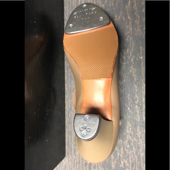 Size 5 Tan Beige Character 2” Heel Tap Dance Shoes W/taps NIB - Picture 3 of 4